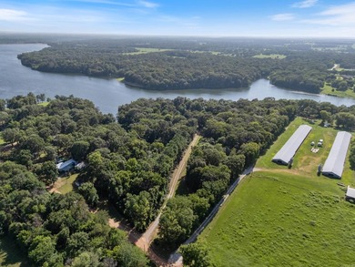 Lakefront Property with 10 Acres - Perfect for a Gentleman's - photo 33