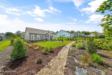 Step inside this beautifully updated ranch, built just two years - photo 33