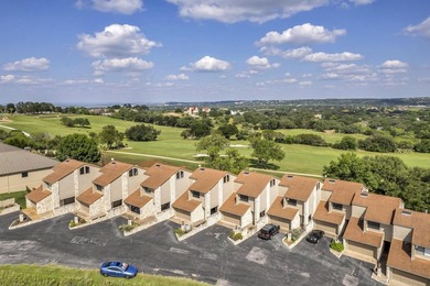 Welcome to StoneGate Manor Town Home #4. This beautiful and - photo 34