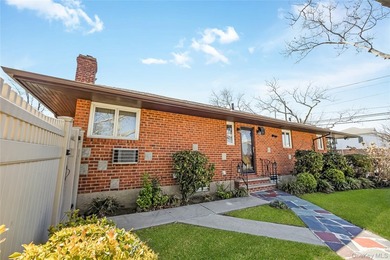 Welcome to this charming detached corner ranch nestled in the - photo 6