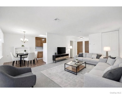 Welcome to this sun-filled spacious 2-bedroom, 1-bath residence - photo 7