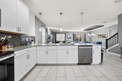 Spectacular 8-bedroom (plus 1 bonus room), 5-bath TURNKEY FULLY - photo 21