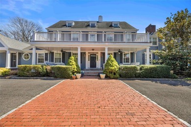 Back Lawrence, Five Towns - Long Island Situated on nearly an - photo 1