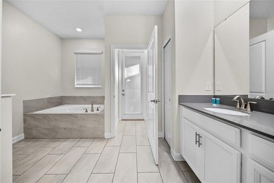 Spectacular 8-bedroom (plus 1 bonus room), 5-bath TURNKEY FULLY - photo 36