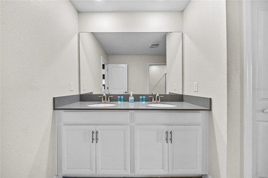 Spectacular 8-bedroom (plus 1 bonus room), 5-bath TURNKEY FULLY - photo 46