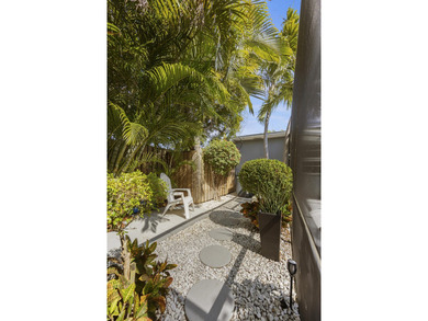 Beautiful 3BR/2BA CBS home with NO HOA-perfect as a primary - photo 48