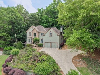 Beautifully updated home situated on a cul-de-sac in the - photo 2