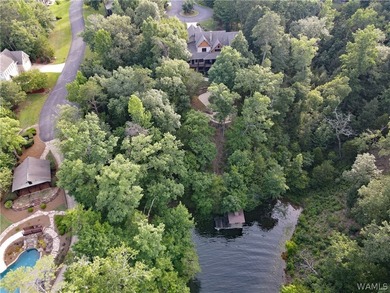 Spanning over 4,000 sq ft with 5 BR and 5.5 baths, this - photo 7