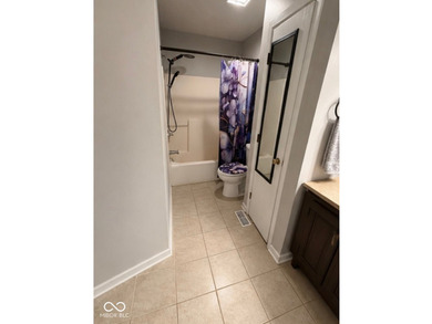 Spacious End-Unit Condo Townhome Overlooking Fall Creek! Enjoy - photo 14