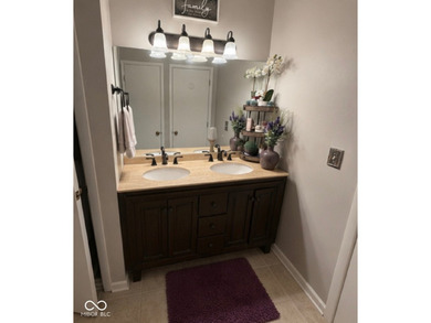 Spacious End-Unit Condo Townhome Overlooking Fall Creek! Enjoy - photo 15