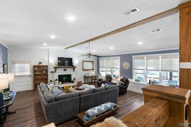 If you are looking for the perfect lake getaway THIS IS THE ONE! - photo 19
