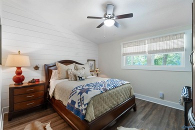 If you are looking for the perfect lake getaway THIS IS THE ONE! - photo 25
