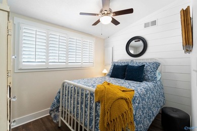 If you are looking for the perfect lake getaway THIS IS THE ONE! - photo 27