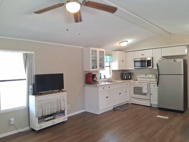 This home has 2 bedrooms and 1-1/2 baths and was completely - photo 9