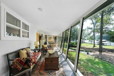 If you are looking for the perfect lake getaway THIS IS THE ONE! - photo 34