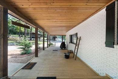 If you are looking for the perfect lake getaway THIS IS THE ONE! - photo 40