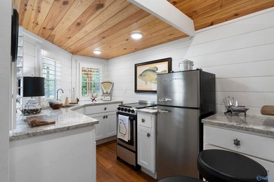 If you are looking for the perfect lake getaway THIS IS THE ONE! - photo 45