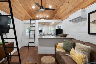 If you are looking for the perfect lake getaway THIS IS THE ONE! - photo 46