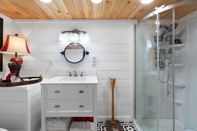 If you are looking for the perfect lake getaway THIS IS THE ONE! - photo 47