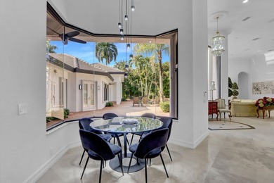 GOLF MEMBERSHIP AVAILABLE! This elegant one-story courtyard - photo 12