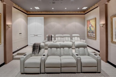 GOLF MEMBERSHIP AVAILABLE! This elegant one-story courtyard - photo 16