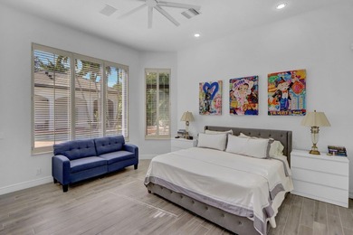 GOLF MEMBERSHIP AVAILABLE! This elegant one-story courtyard - photo 17