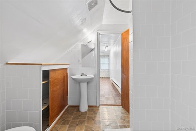 Welcome to this charming 2 bedroom, 1 bath Cape Cod located in - photo 21