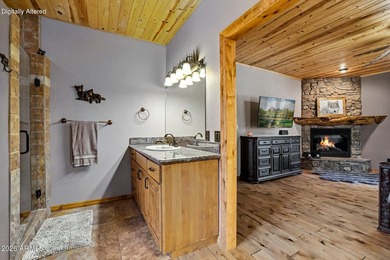 Escape to luxury in this stunning 4,920 sqft mountain cabin - photo 30