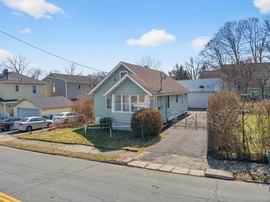 Welcome to this charming 2 bedroom, 1 bath Cape Cod located in - photo 33