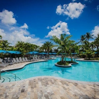 GOLF MEMBERSHIP AVAILABLE! This elegant one-story courtyard - photo 38