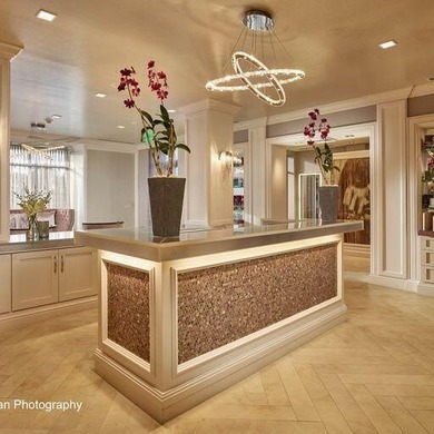 GOLF MEMBERSHIP AVAILABLE! This elegant one-story courtyard - photo 44