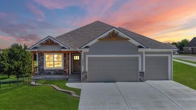 Smithville Lake Home For Sale in Smithville Missouri