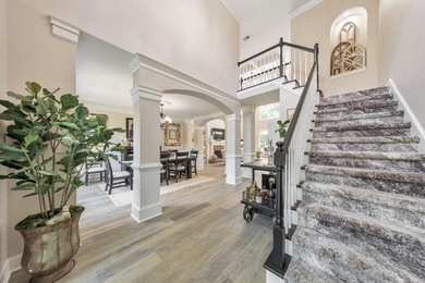 Welcome home to a truly exceptional combination of luxury - photo 11