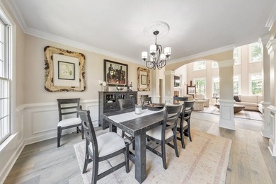 Welcome home to a truly exceptional combination of luxury - photo 13