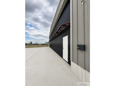 Rare opportunity to own your own aircraft hangar at the Rigby - photo 13