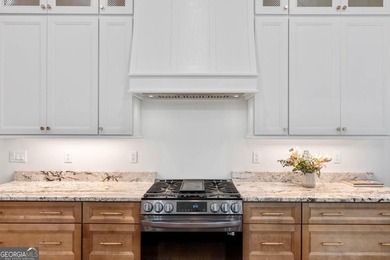 Almost brand new home on beautiful Lake Hartwell located just - photo 15