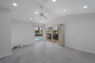 Great opportunity in Palomar at Boca Pointe. This true 3-bedroom - photo 16