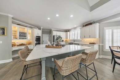 Welcome home to a truly exceptional combination of luxury - photo 18