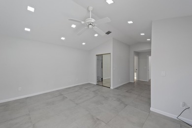 Great opportunity in Palomar at Boca Pointe. This true 3-bedroom - photo 18