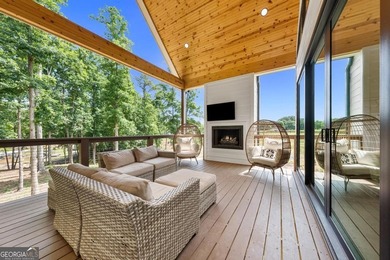 Almost brand new home on beautiful Lake Hartwell located just - photo 25