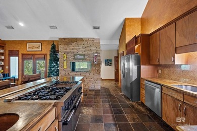 The best of country living with city convenience can be found at - photo 26