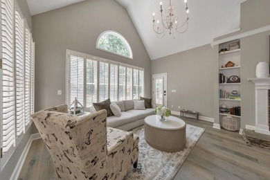 Welcome home to a truly exceptional combination of luxury - photo 27