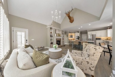 Welcome home to a truly exceptional combination of luxury - photo 28
