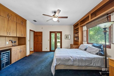 The best of country living with city convenience can be found at - photo 30