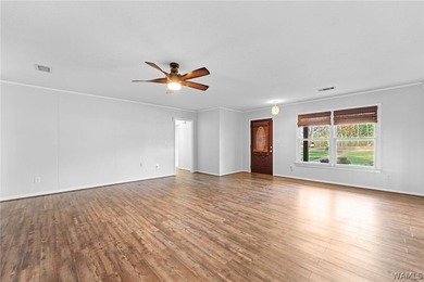 Located near Lake Tuscaloosa, this home offers private lake - photo 4