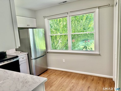 This beautifully updated 3-bedroom, 2 full baths, 1 half bath - photo 6