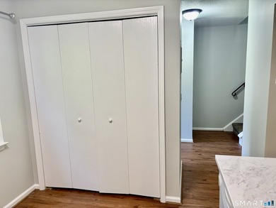 This beautifully updated 3-bedroom, 2 full baths, 1 half bath - photo 7