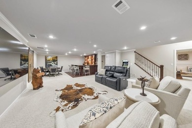 Welcome home to a truly exceptional combination of luxury - photo 48