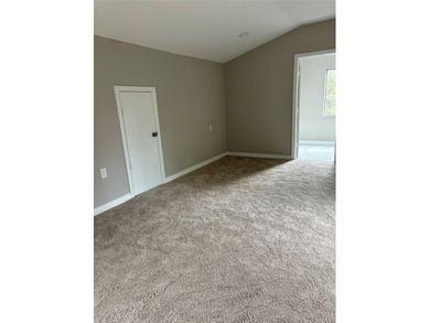 Cozy cabin newly renovated and remodeled. 2 - 2 designed with - photo 13
