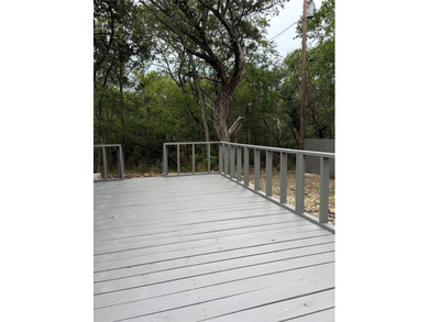 Cozy cabin newly renovated and remodeled. 2 - 2 designed with - photo 18